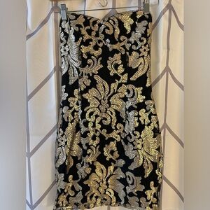 Gianni Bini Black and Gold Patterned Mini Dress